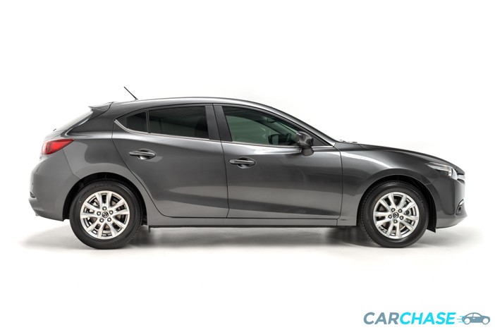 Thumbnail image of 2018 Mazda 3 Touring | CARCHASE Thumbnail image of 2018 Mazda 3 Touring